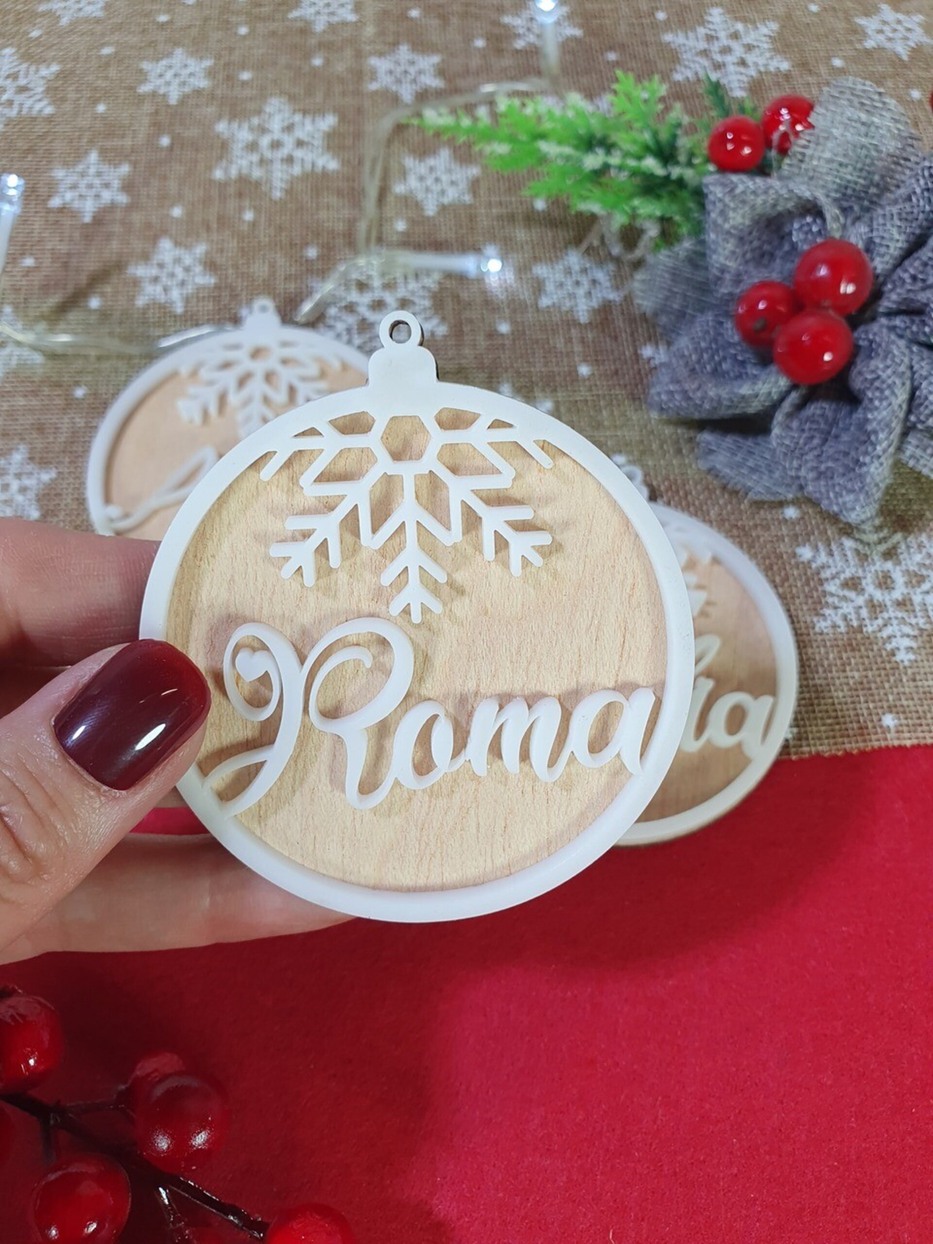Bola Navidad personalizada.  Metacrilato y madera - 3